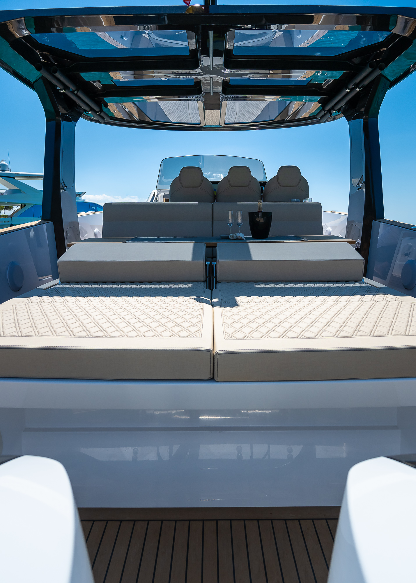 Tesoro T40 GTS New 2026 yacht charter in Mallorca — cruising the south-west coast of Mallorca on a sunlit afternoon, from Puerto Portals.