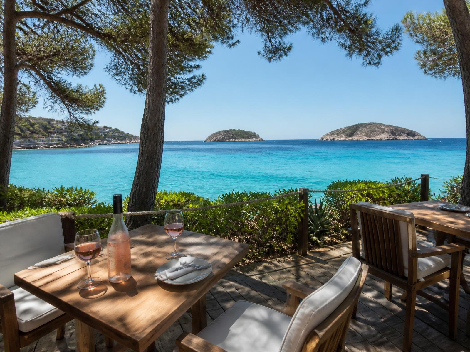 5 Illes, Es Trenc, Campos — beach club reachable by yacht from Puerto Portals, Mallorca