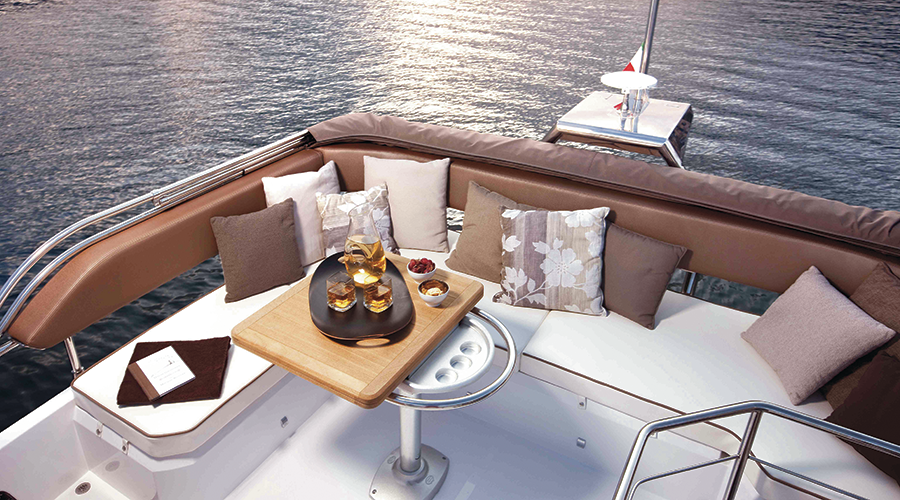 Sessa 40 Fly Zantastic yacht charter in Mallorca — helm station and interior details, from Club Nàutic Porto Cristo.