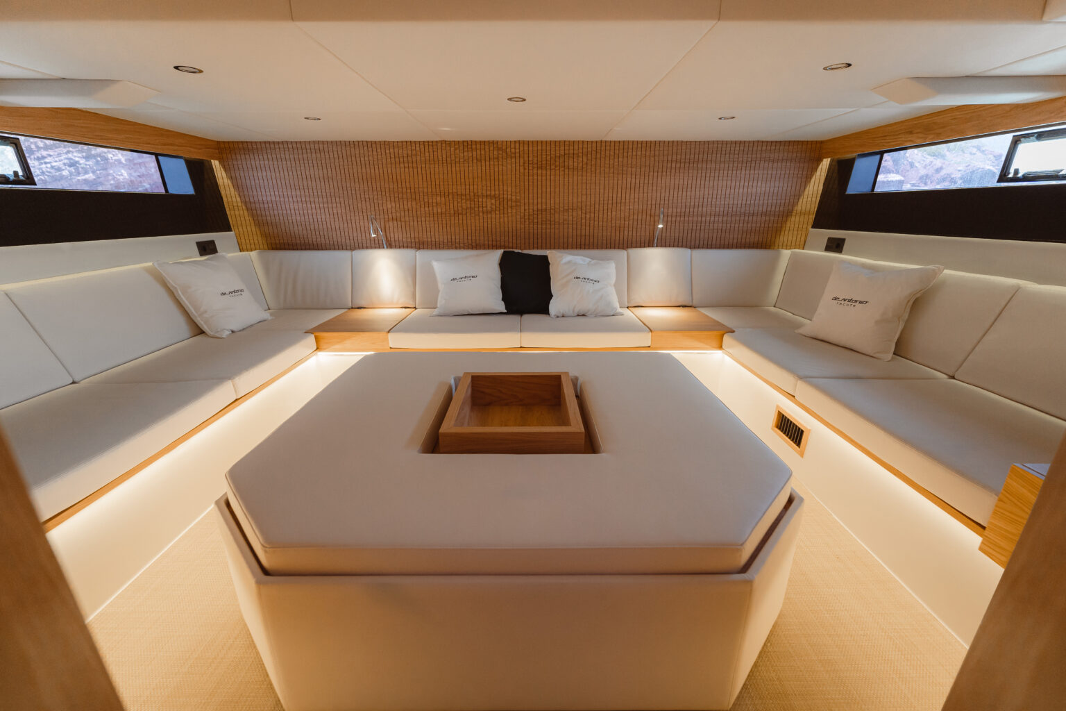 Open Yachts charter 19