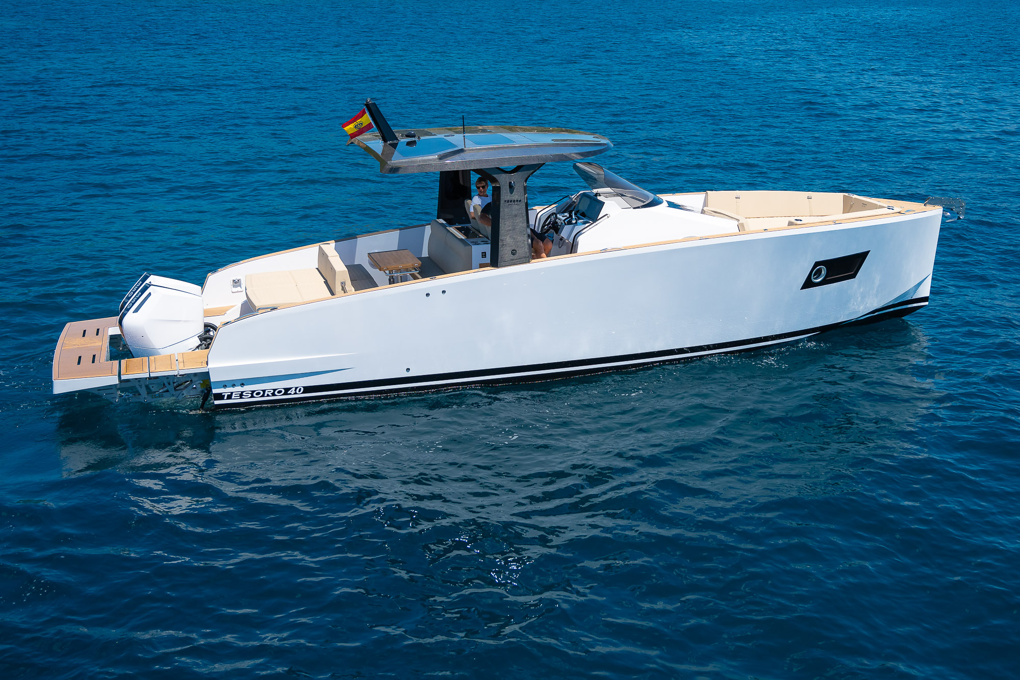 Tesoro T40 GTS New 2026 — yacht charter Mallorca, Puerto Portals