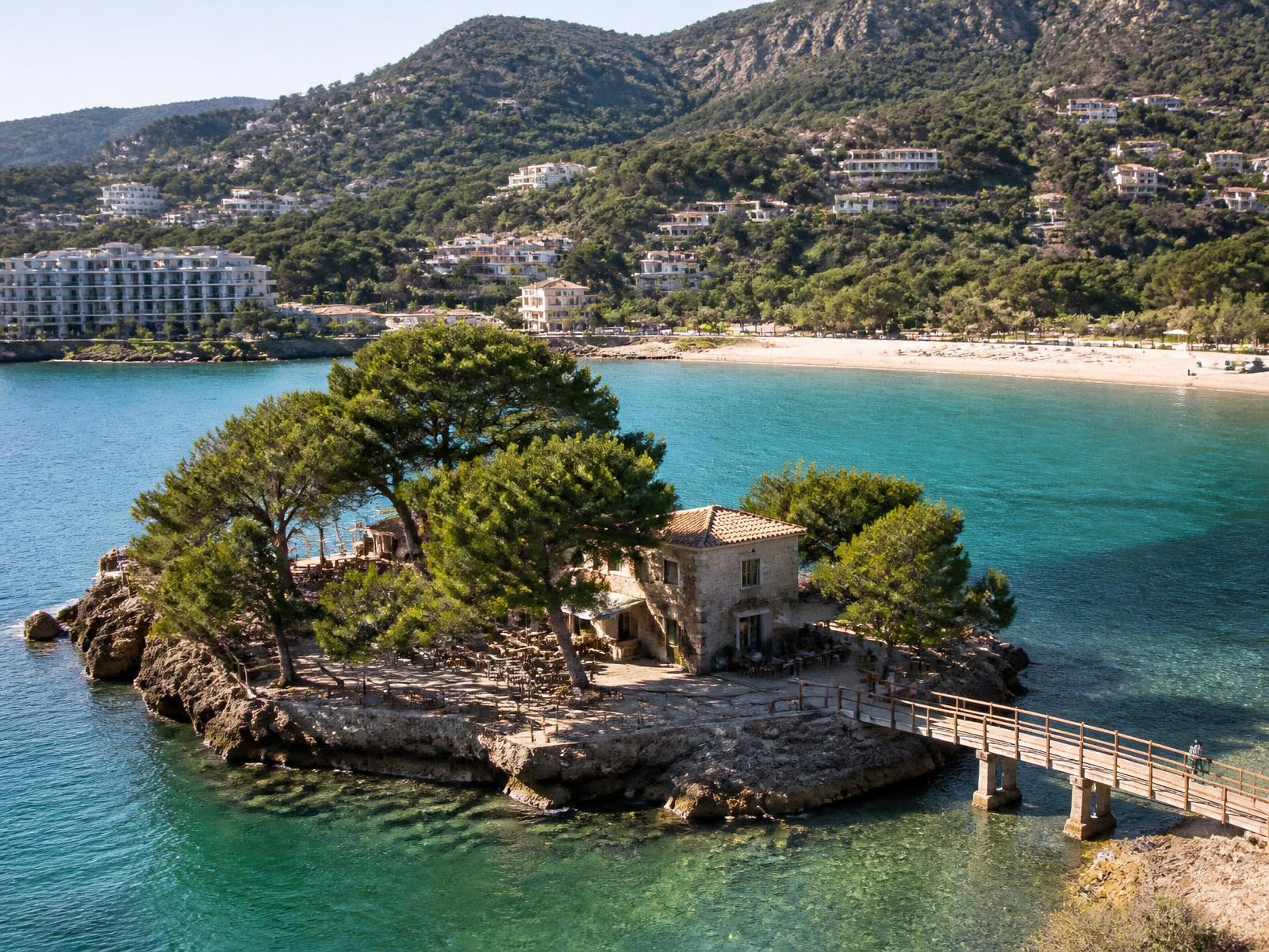 Restaurante Illeta, Camp de Mar — beach club reachable by yacht from Puerto Portals, Mallorca